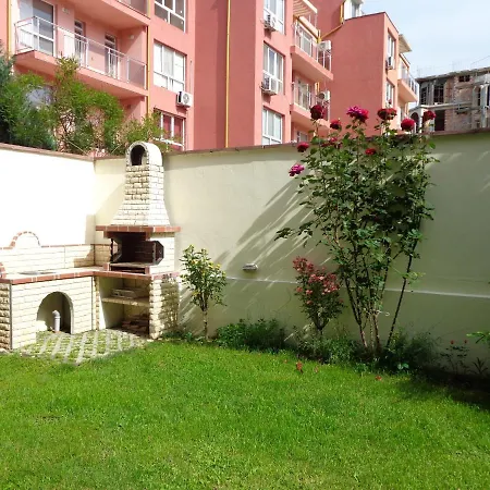 а. б. в. Къща за гости