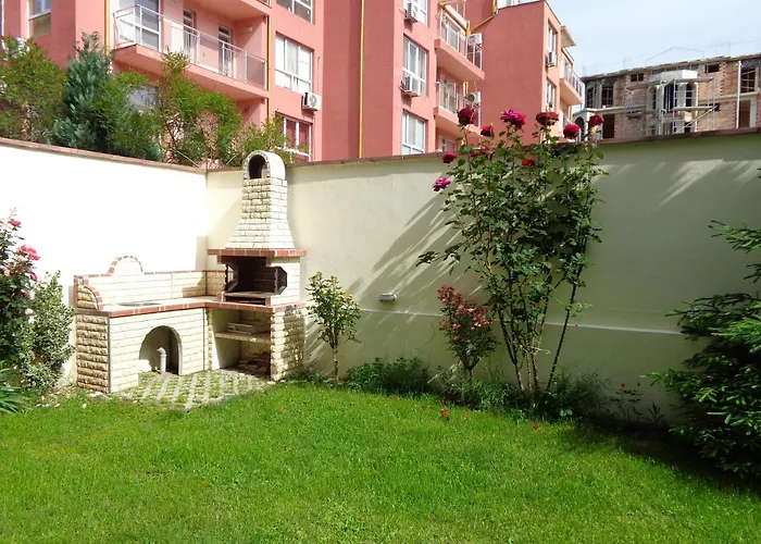 а. б. в. Къща за гости