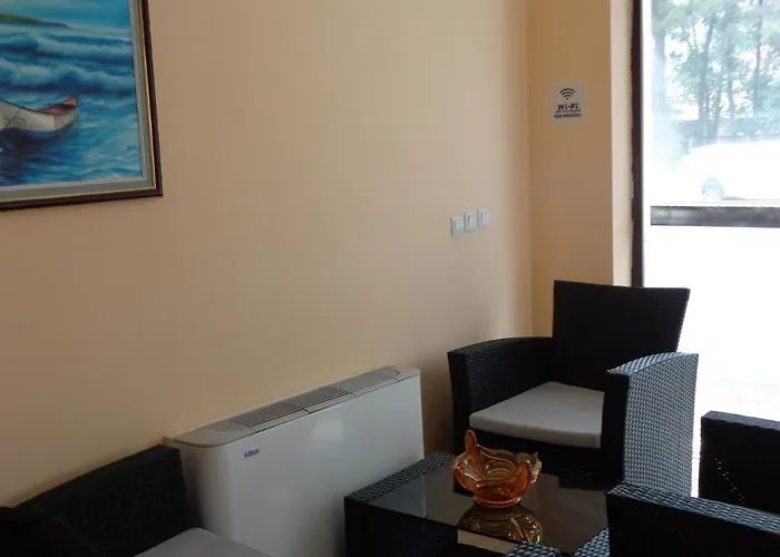 а. б. в. Къща за гости